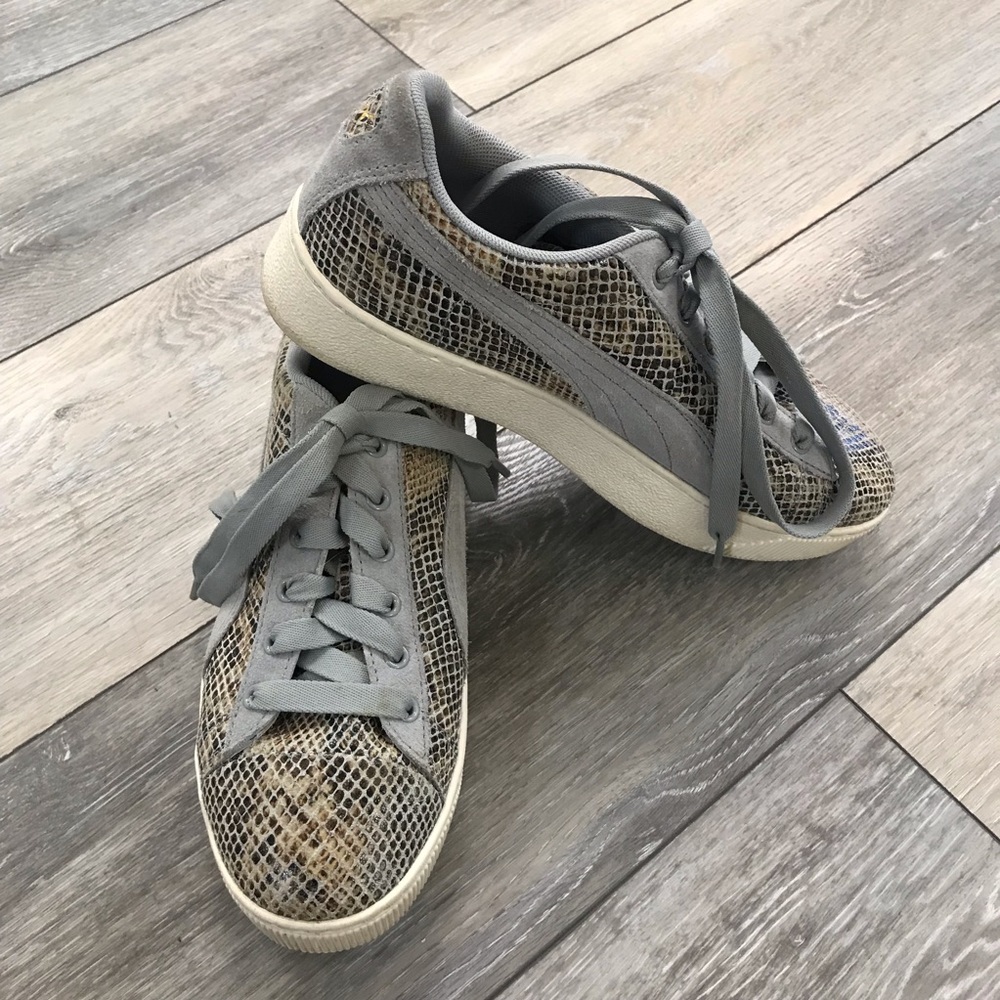 Puma sneaks